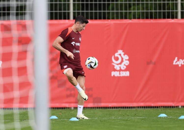 Robert Lewandowski Jest oficjalny komunikat ws. gry Roberta Lewandowskiego w meczu z Austrią