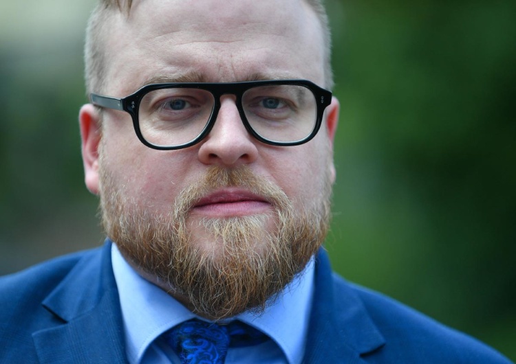Łukasz Jasina Były rzecznik MSZ szuka pracy. Odpowiedź wykładowcy UŁ szokuje
