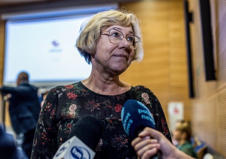 Barbara Nowak Barbara Nowak złożyła mandat radnego sejmiku małopolskiego