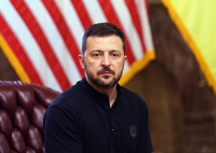 Wołodymyr Zełenski Bloomberg: Ukraina chce szczytu pokojowego z Rosją przed wyborami w USA