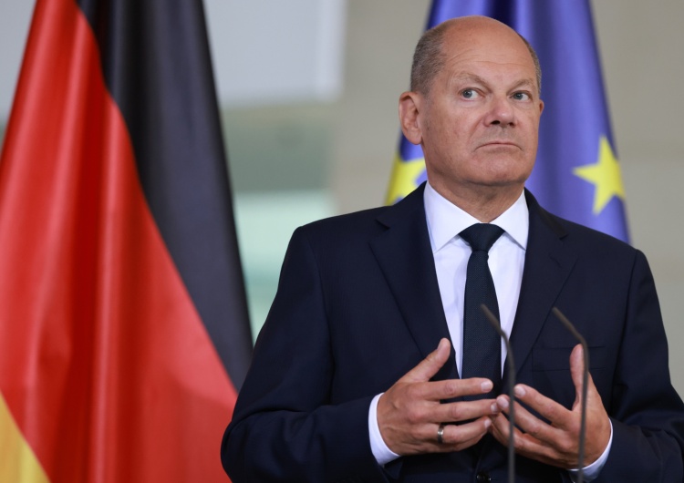 Olaf schole Neue Zurcher Zeitung: