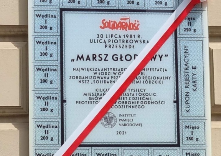 Tablica upamiętniająca Marsz Głodowy