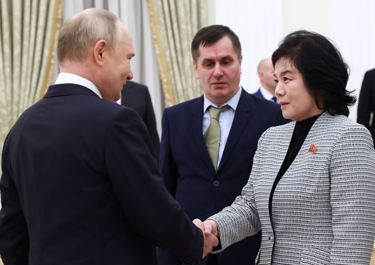 Spotkanie Władimira Putina z północnokoreańską minister spraw zagranicznych Choe Son Hui Północnokoreańska minister z wizytą w Moskwie. Niepokojące doniesienia