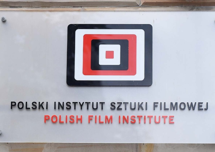 Logo Polskiego Instytutu Sztuki Filmowej Dziwna rezygnacja dyrektor PISF. W grę miał wchodzić szantaż