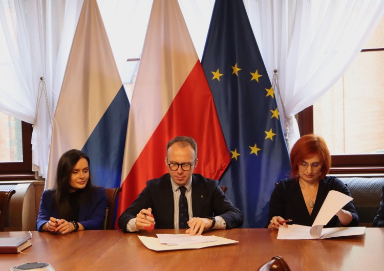 Koniec sporu zbiorowego w legnickim MOPS i DPS