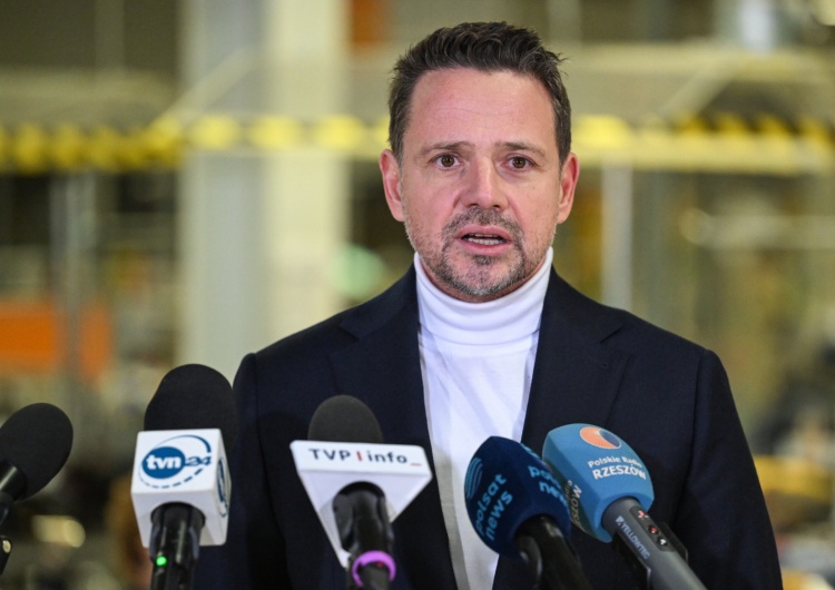 Rafał Trzaskowski Piekło zamarzło. Rafałowi Trzaskowskiemu przeszły przez gardło słowa