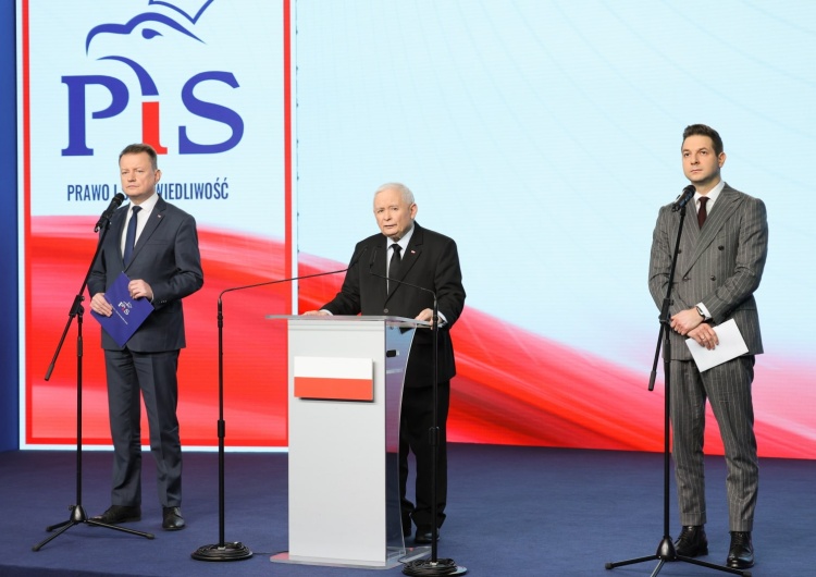 Prezes PiS Jarosław Kaczyński, poseł Mariusz Błaszczak i Patryk Jaki