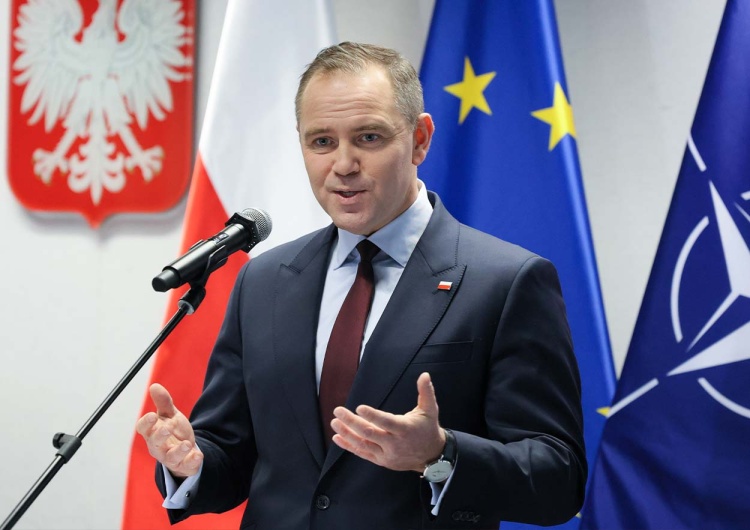 Karol Nawrocki Nawrocki proponuje referendum.