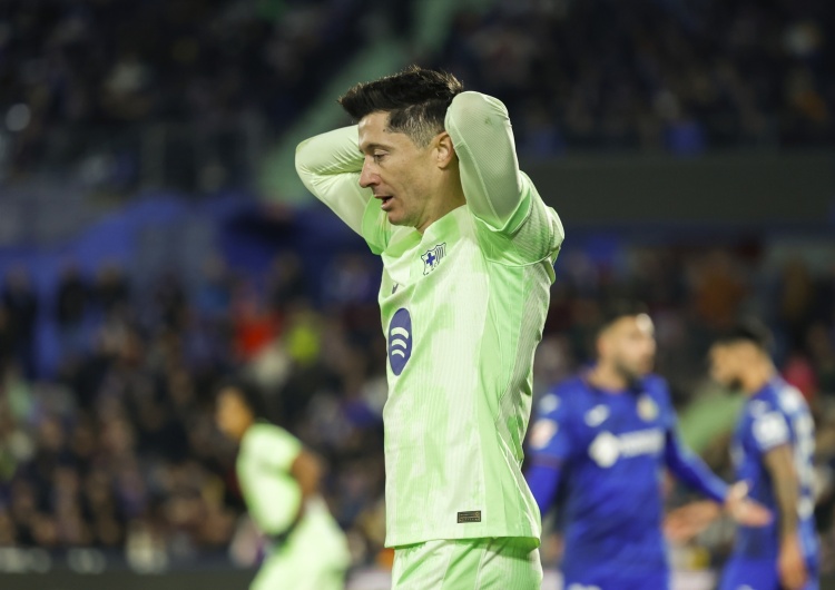 Robert Lewandowski Lewandowski pod ostrzałem mediów. Padły gorzkie słowa