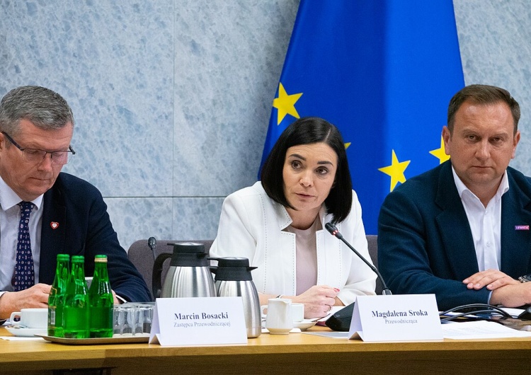 Członkowie komisji śledczej ds. Pegasusa: zastępca przewodniczącego Marcin Bosacki, przewodnicząca Magdalena Sroka i zastępca przewodniczącego Tomasz Trela