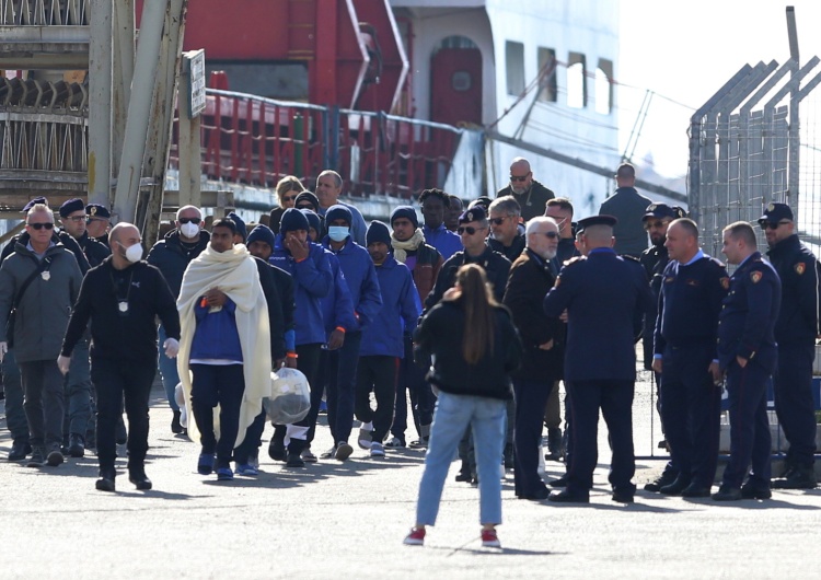 Nielegalni imigranci we Włoszech, zdjęcie poglądowe