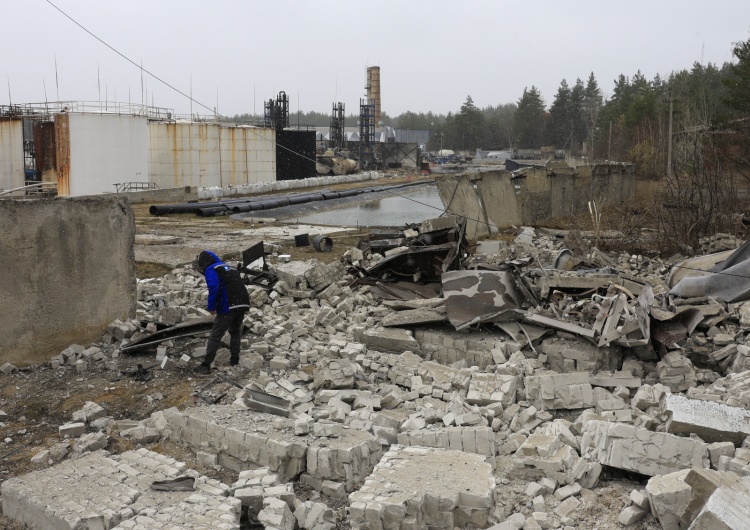 Ukraina, zniszczenia po rosyjskim ataku rakietowym, zdjęcie poglądowe Rozmowy USA-Rosja ws. Ukrainy. Nowe informacje