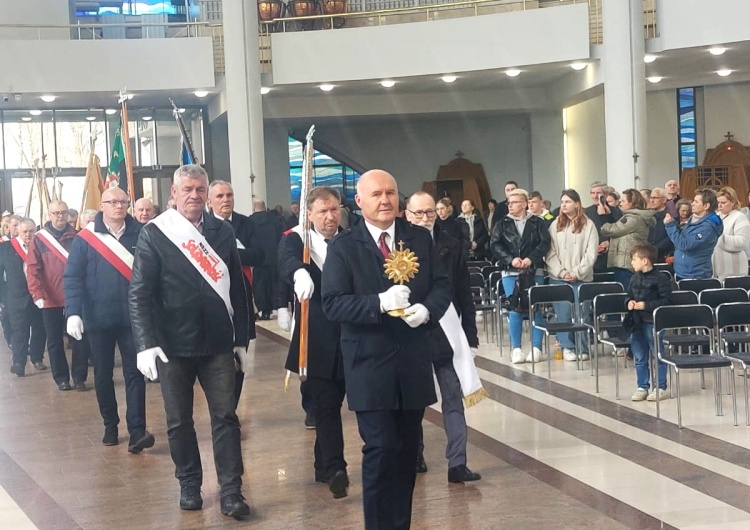 Pielgrzymka opolskiej Solidarności do Sanktuarium Bożego Miłosierdzia w Łagiewnikach