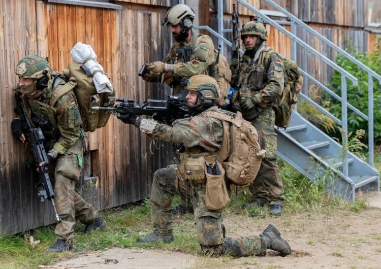 Niemieccy żołnierze, zdjęcie podglądowe Z kim będzie walczyć unijny Wehrmacht?
