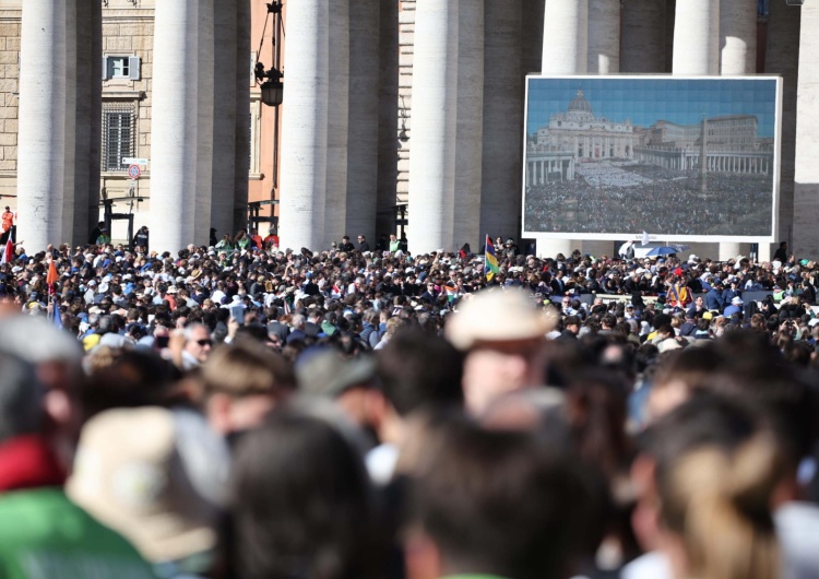 Msza pogrzebowa papieża Franciszka [Relacja na żywo] Celebracje pogrzebowe papieża Franciszka. Na Mszy św. już ponad 200 tys. wiernych 