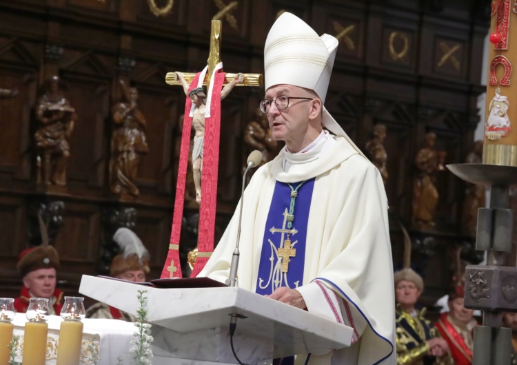 abp Adrian Galbas SAC Abp Galbas w Niedzielę Biblijną: każdy dzień, tydzień, miesiąc i rok powinny być biblijne