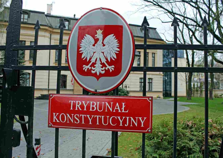 Trybunał Konstytucyjny Trybunał Konstytucyjny rozpatruje kluczowy wniosek prezydenta. Chodzi o ustawę budżetową