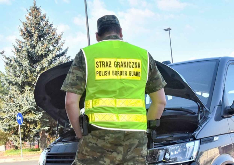 Funkcjonariusze Straży Granicznej zatrzymali kuriera i pięciu nielegalnych migrantów Imigranci na granicy Polski i Niemiec: komunikat Straży Granicznej