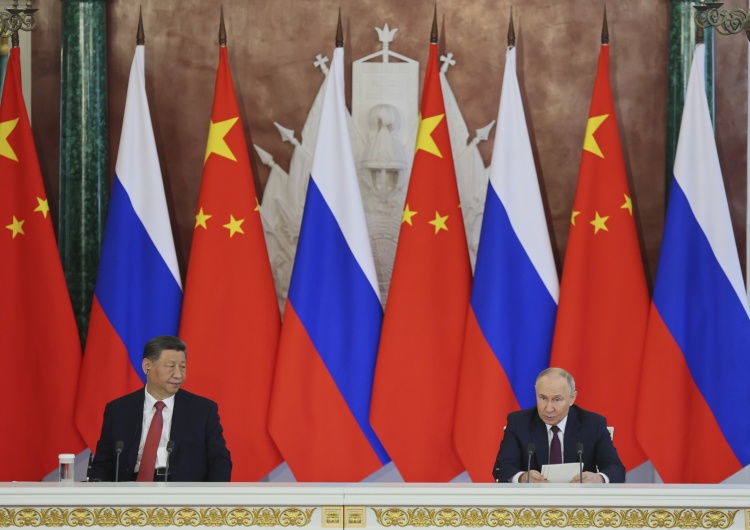 Xi Jinping i Władimir Putin Putin i Jinping: Będziemy wspólnie przeciwstawiać się wysiłkom USA