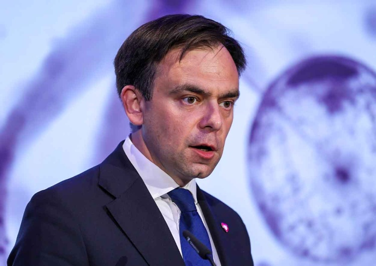 Minister finansów Andrzej Domański Minister finansów zdecydował ws. pieniędzy dla PiS. Skarbnik partii potwierdza