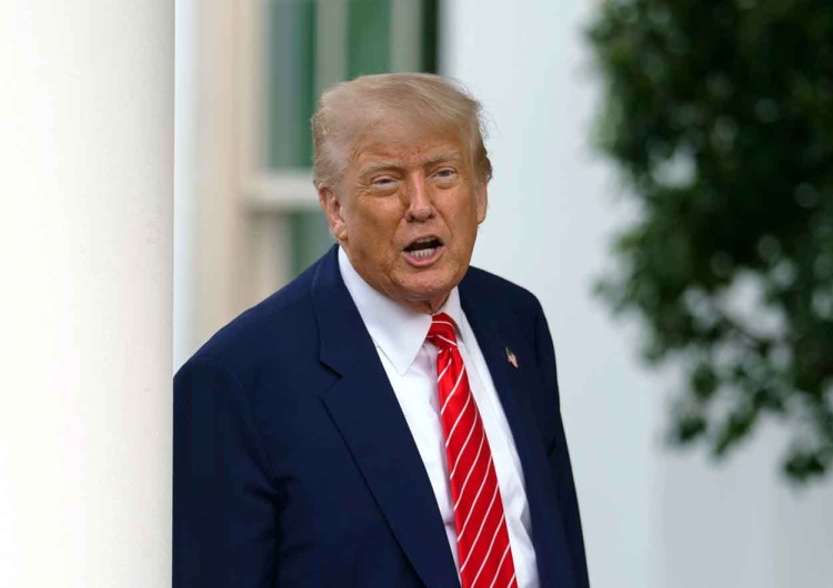 Donald Trump rozmawiał z Wołodymyrem Zełenskim Trump rozmawiał z Zełenskim. Biały Dom zabrał głos
