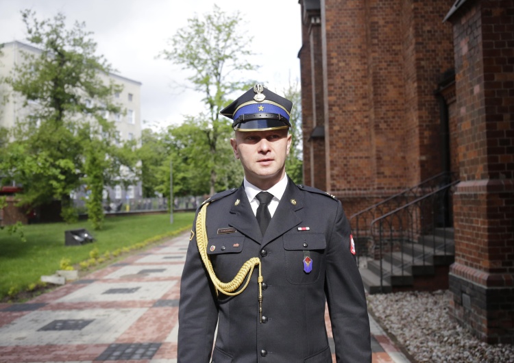 Bartłomiej Mickiewicz Bartłomiej Mickiewicz: MSWiA nie respektuje ustaleń porozumienia ze związkami zawodowymi