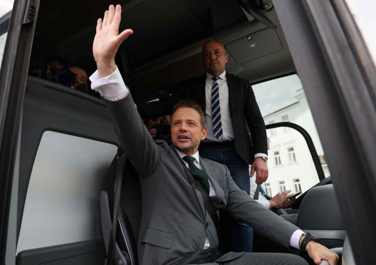 Rafał Trzaskowski Polacy zdecydowali. W nowym sondażu Trzaskowski i Braun idą niemal łeb w łeb
