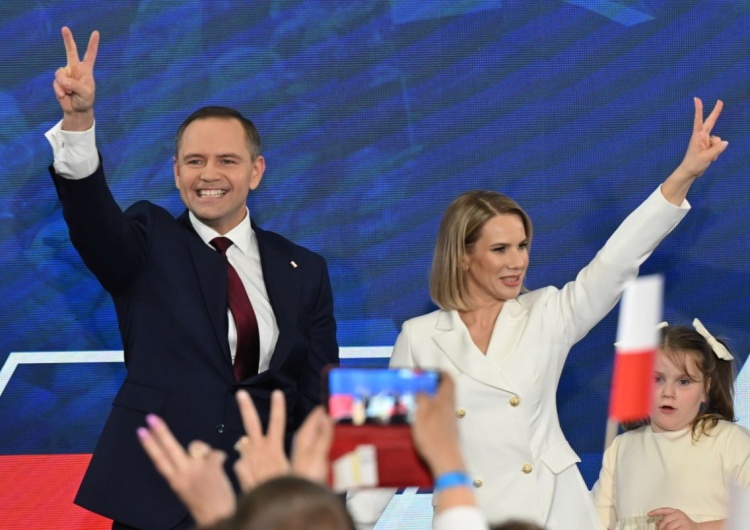 Karol Nawrocki, Marta Nawrocka Karol Nawrocki liderem pierwszej tury wśród Polonii w USA