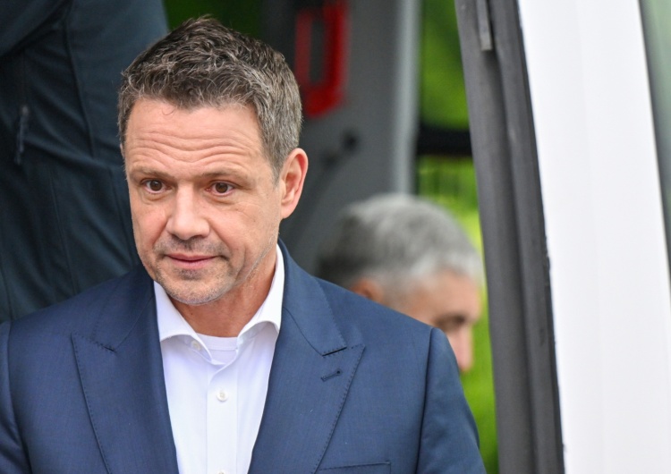 Rafał Trzaskowski Potężny spadek poparcia Trzaskowskiego w Warszawie w porównaniu do wyborów w 2020 r.