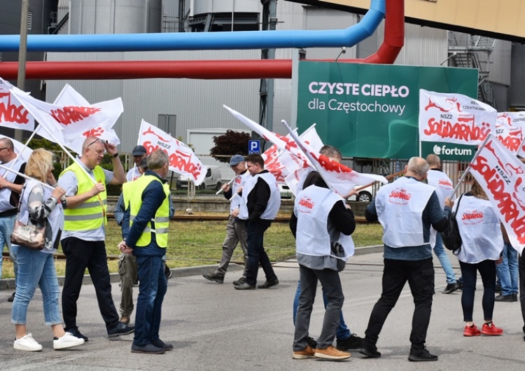 Protest Solidarności Solidarność protestowała przed elektrociepłownią Fortum Power and Heat w Częstochowie