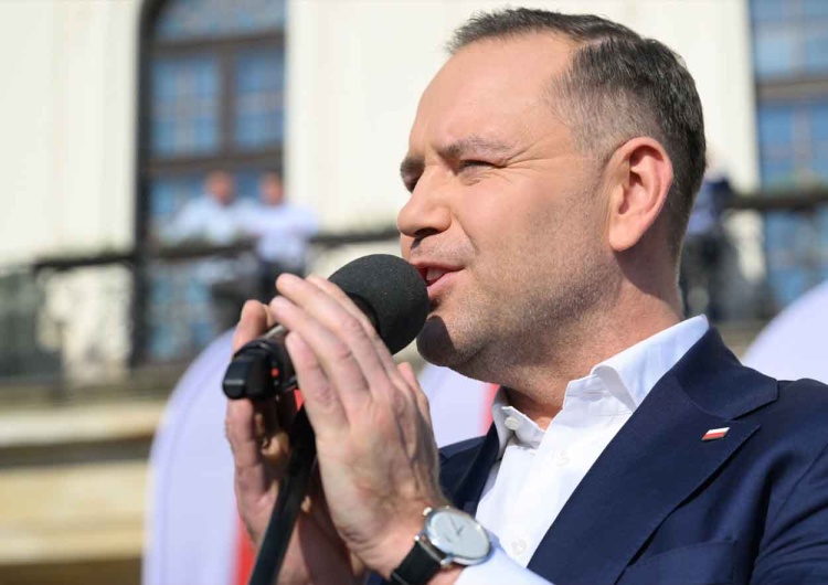 Karol Nawrocki na spotkaniu z mieszkańcami Lubartowa Pakt migracyjny w Rumunii wchodzi w życie. Karol Nawrocki: To samo grozi Polsce