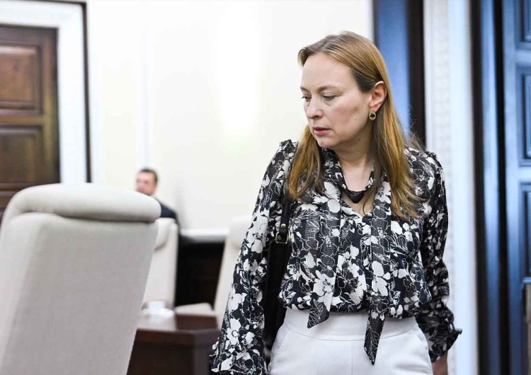 Minister funduszy i polityki regionalnej Katarzyna Pełczyńska-Nałęcz bije na alarm ws. Funduszu Dopłat Fundusz Dopłat nie dostaje rządowych pieniędzy. Minister bije na alarm