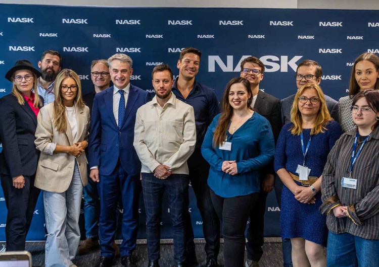 Konsultacjach o cyberbezpieczeństwie wyborów. Zdjęcie opublikował NASK. Na zdjęciu m.in. szef Akcji Demokracja Jakub Kocjan Ingerencja w wybory. WP: NASK ukrywa kluczowe opracowanie