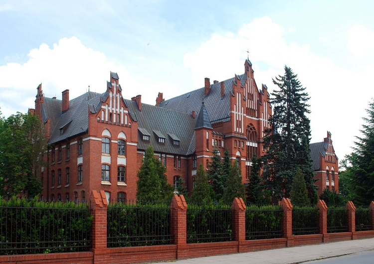 Dom Prowincjalny Zgromadzenia Sióstr św. Katarzyny w Braniewie Kim były siostry katarzynki, które w sobotę będą beatyfikowane w Braniewie?
