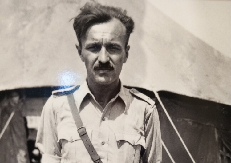 Na Bliskim Wschodzie Wojciech Stanisławski: Czytam, chadzam, doradzam, odradzam. Piasek i śnieg