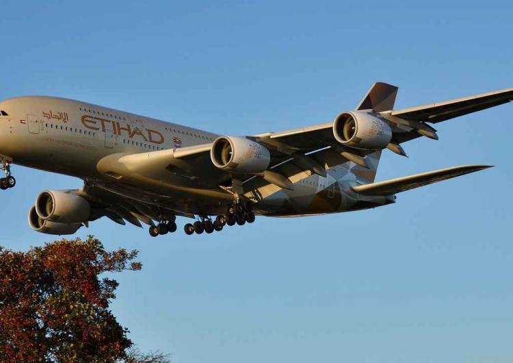 Linie Etihad Komunikat dla pasażerów. Nowe połączenia i linie lotnicze w Warszawie