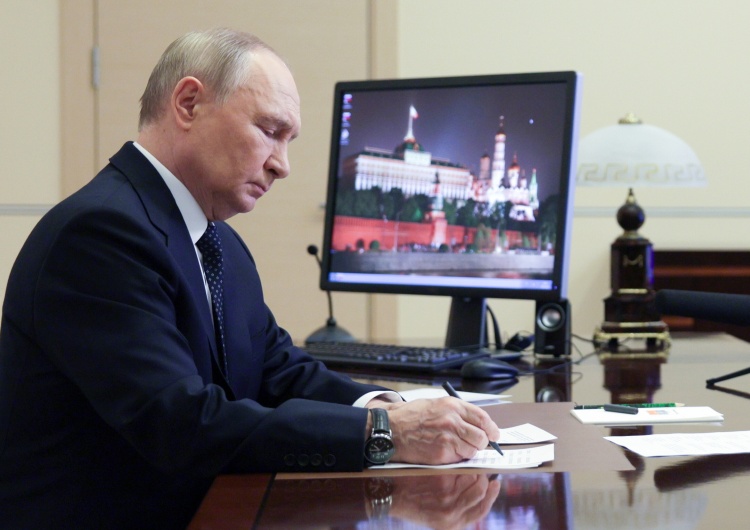 Władimir Putin Papież odbył rozmowę z Władimirem Putinem