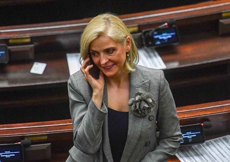 Joanna Mucha Wrze w koalicji. Joanna Mucha ujawnia SMS od posła PO