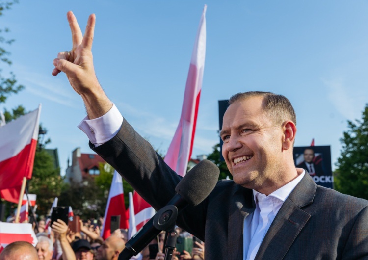 Karol Nawrocki Tȟašúŋke Witkó: Karol Nawrocki musi zdążyć do Waszyngtonu przed Friedrichem Merzem