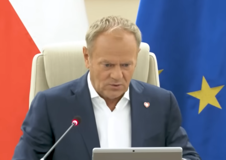 Donald Tusk Koalicja wisi na włosku. Ten sondaż nie pozostawia złudzeń