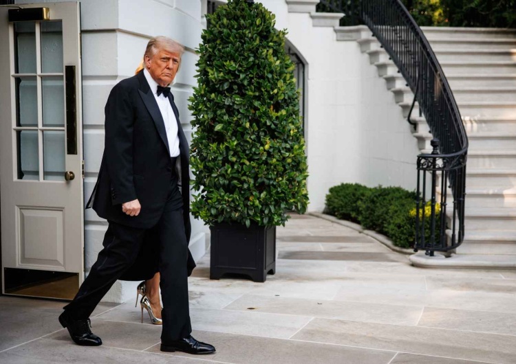 Donald Trump Trump: To niebezpieczny region. Amerykanie wycofują pracowników z ambasad i rodziny żołnierzy z baz
