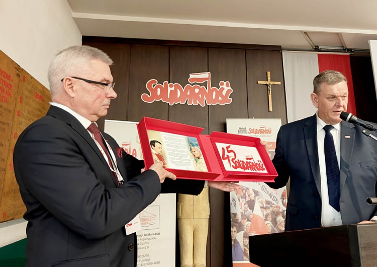 Krzysztof Dośla i Grzegorz Adamowicz Za nami XIX Walne Zebranie Delegatów Regionu Gdańskiego NSZZ