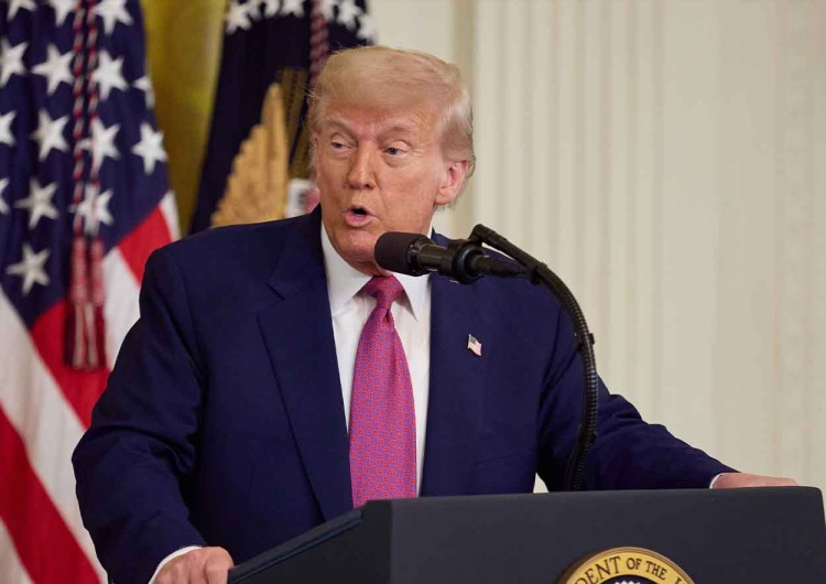 Donald Trump rozmawiał z Władimirem Putinem Trump odbył rozmowę z Putinem. Są pierwsze szczegóły