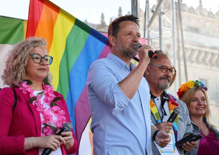 Rafał Trzaskowski Trzaskowski niechcący pogodził wyborców koalicji i opozycji. Obydwie grupy są zgodne, co do jednego