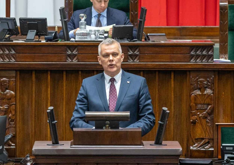 Szef MSWiA Tomasz Siemoniak Próba zamachu na prezydenta Ukrainy. Jest reakcja Polski