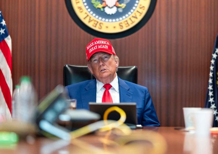 Donald Trump Donald Trump poinformował, że Izrael i Iran zgodziły się na zakończenie wojny