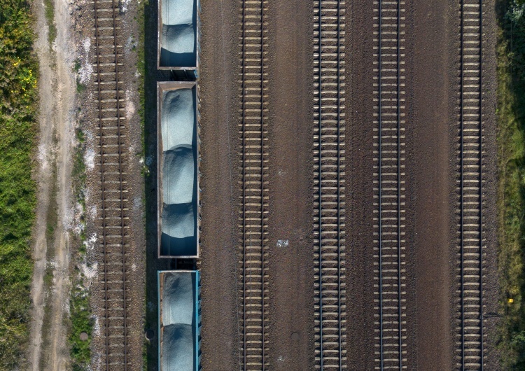 Pociąg PKP Cargo - zdjęcie poglądowe Przewodniczący Solidarności Regionu Zagłębie Miedziowe apeluje o wstrzymanie zwolnień w PKP Cargo
