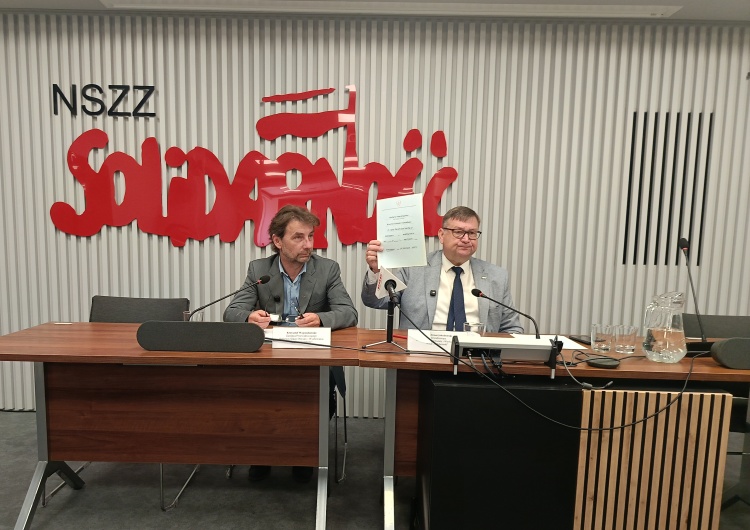 Oświatowa „Solidarność”: Barbara Nowacka z oceną niedostateczną na koniec roku szkolnego