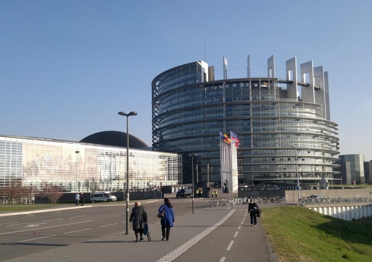 Siedziba Parlamentu Europejskiego Autorytarny dryf Unii Europejskiej