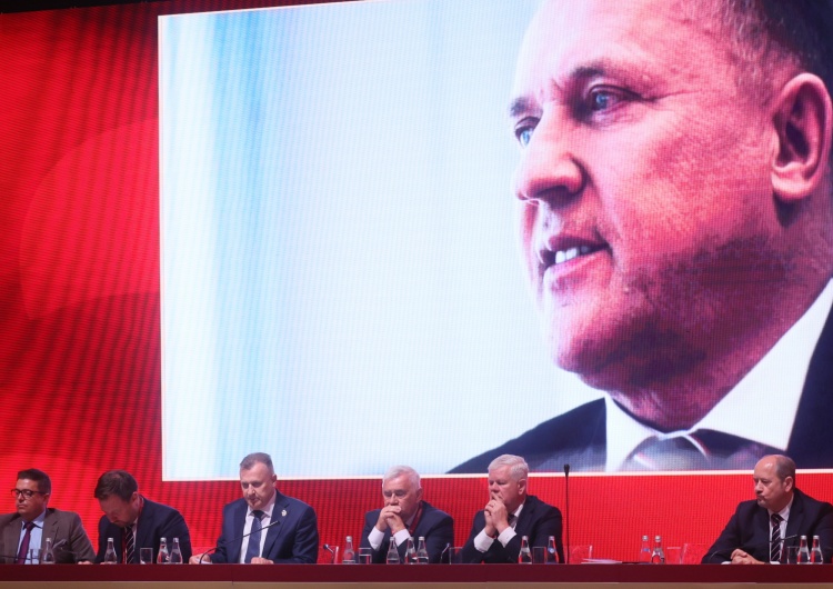 Zjazd delegatów PZPN w Warszawie Zjazd PZPN: Konsternacja po głosowaniu ws. wiceprezesów. Sromotna klęska Kuleszy